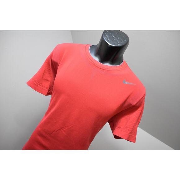 Nike Pro Gym Shirt Dri Fit Fited Short Sleeve Performance Red Mens Sz XL - Picture 4 of 9
